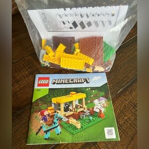 Lego Minecraft the horse stable